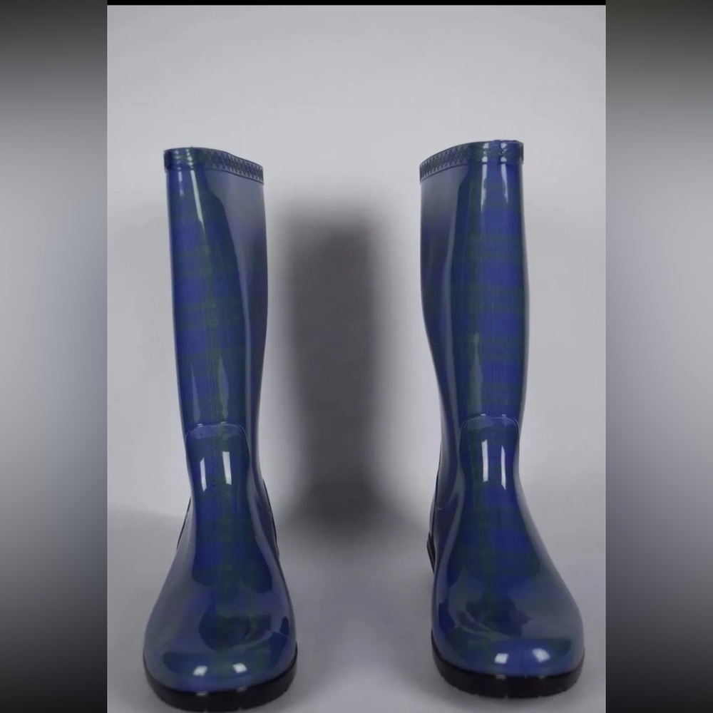 UGG Shaye Plaid Night Sky Rain Boot Size 10